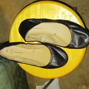 ⭐️4/$20❤️Comfortable memory foam flats